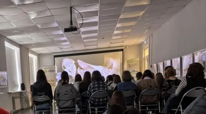 g7-q45prZrpaHNDYGBJGrxlhi_f68FL0zGt3CZX9SqHRh4nYp4GGqb2_VWeuneemcVxZ8zhqXNgemsvcXAHKUK6m